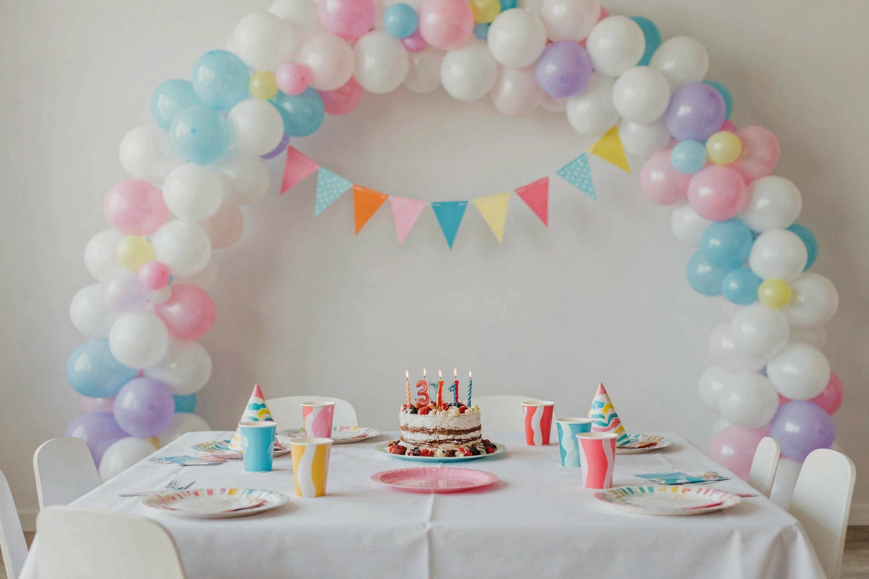 Gobelets en carton pour anniversaire d'enfant